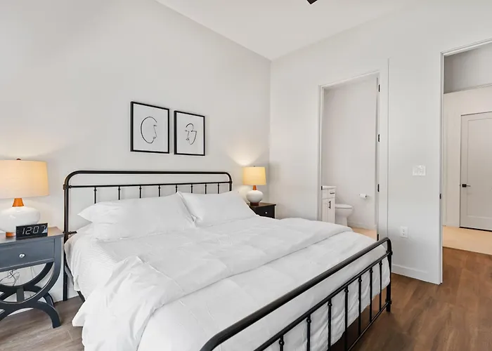 The Corbin 1202 - Magnolia Street Charm Apartment Fort Worth
