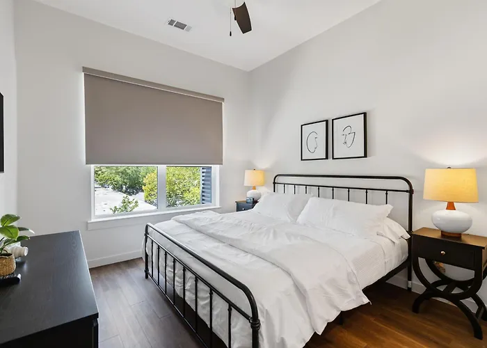 The Corbin 1202 - Magnolia Street Charm Fort Worth